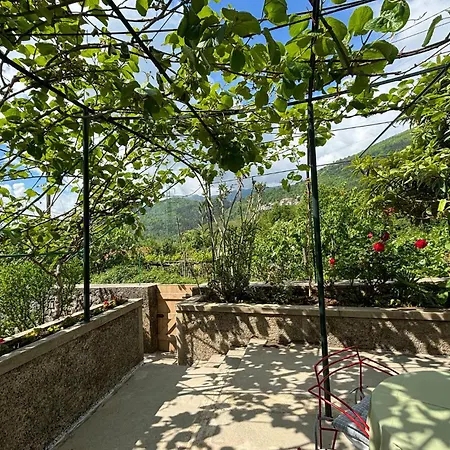 Apartmán 1 Bedroom Awesome In Ičići