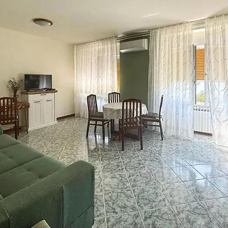 1 Bedroom Amazing In Apartman