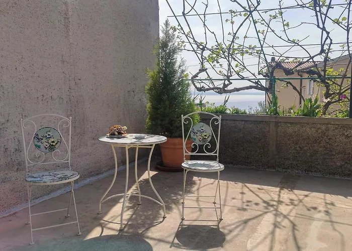 1 Bedroom Awesome In Ičići