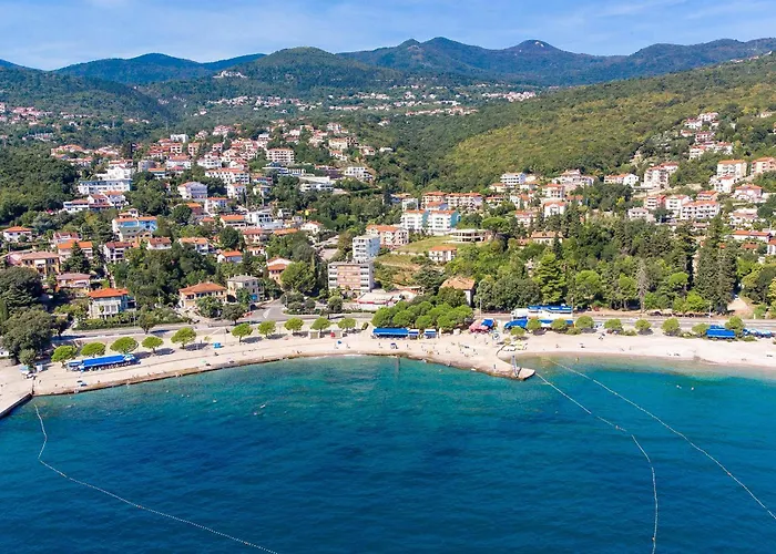 Apartman 1 Bedroom Awesome In Ičići