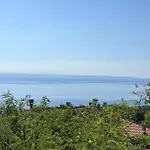 1 Bedroom Awesome In Apartment