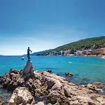 1 Bedroom Awesome In * Ičići