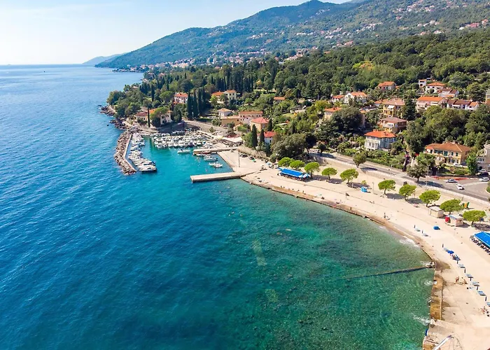 Διαμέρισμα 1 Bedroom Awesome In *